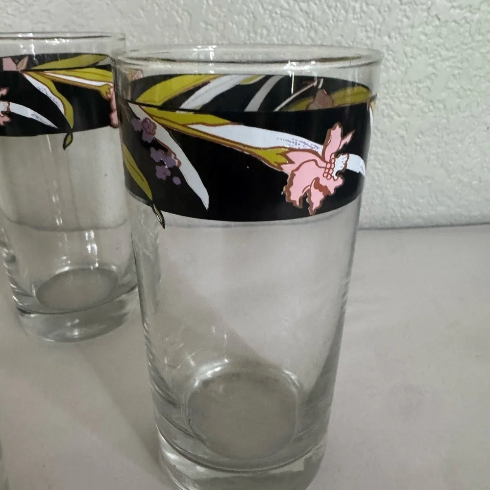80s Black and Green Orchid Lilly Water Glasses set of 4